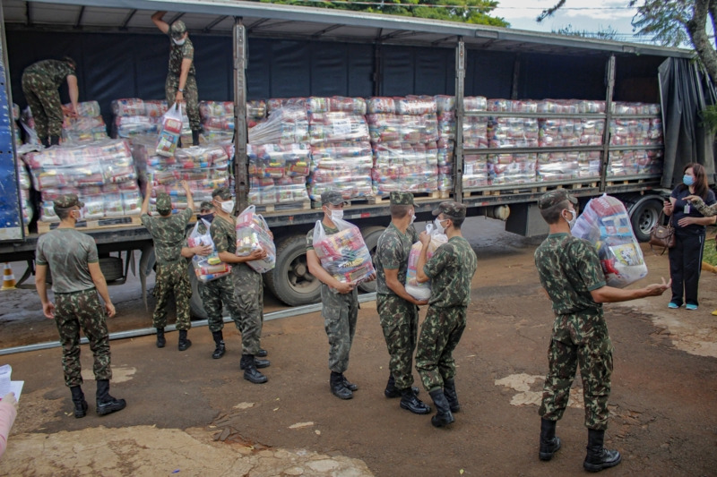 Entrega de Kits de alimentação 1