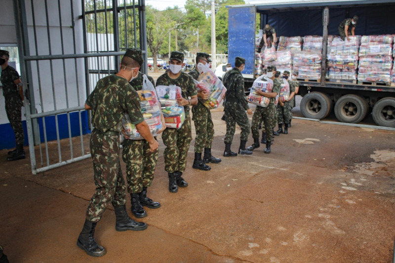 Entrega de Kits de alimentação 3